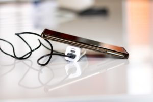 Comment choisir un chargeur de smartphone ?