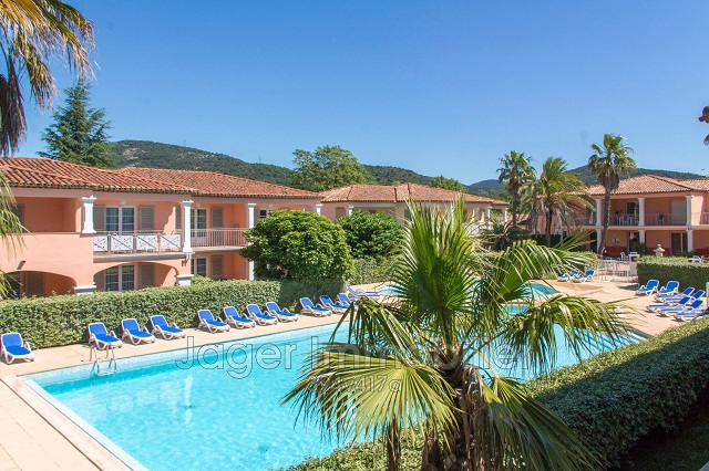 Acquérir une propriété avec vue sur la mer à Grimaud