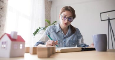 Révolution Digitale : L'Ère de l'Information et de l'Échange des Connaissances