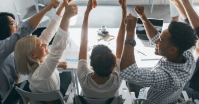 Technologie et management en entreprise : Un duo stratégique pour l'efficacité organisationnelle